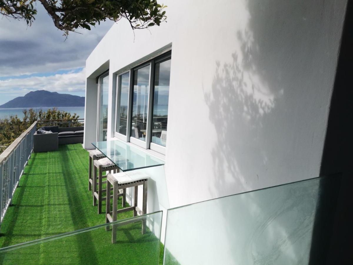 Mountain & Sea Apartments Комметьи Экстерьер фото